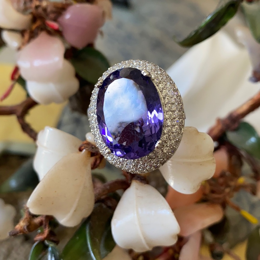 Vintage 925 purple  spinal white sapphire ring